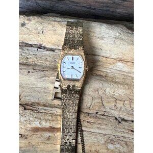 Vintage Seiko  1400-4480 R Womens Gold-Tone Quartz Watch With Textured Band Oval